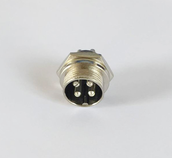 使用插头插座一定要注意什么事项？